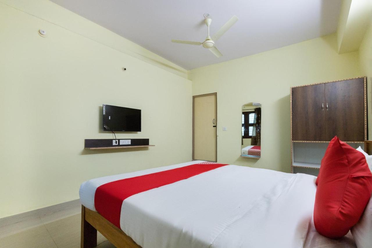 Oyo Kalpataru Lodge Hunsur Exterior foto